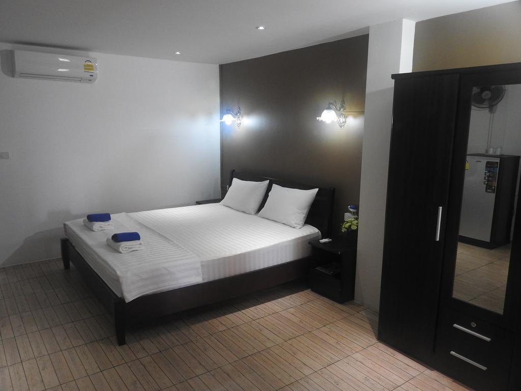 Allstar Guesthouse Karon Exterior foto